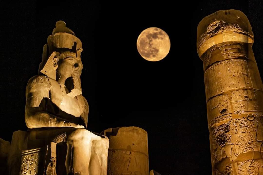 Modos Place Luxor Exterior foto